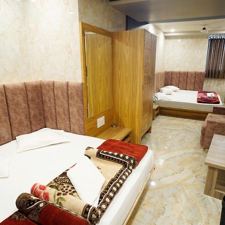 Hotel New Sundaram 150 Mtrs From Dargah Ajmer Luaran gambar