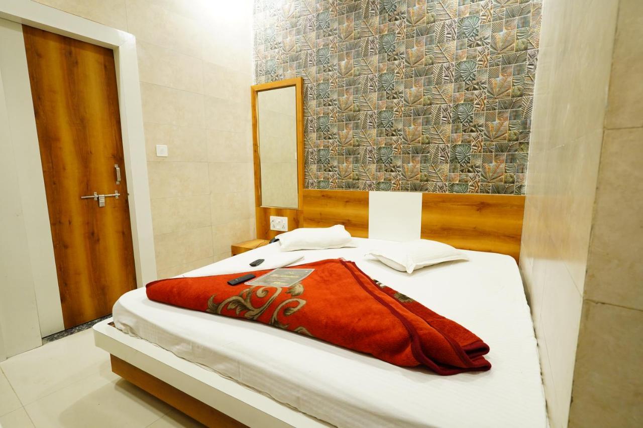 Hotel New Sundaram 150 Mtrs From Dargah Ajmer Luaran gambar