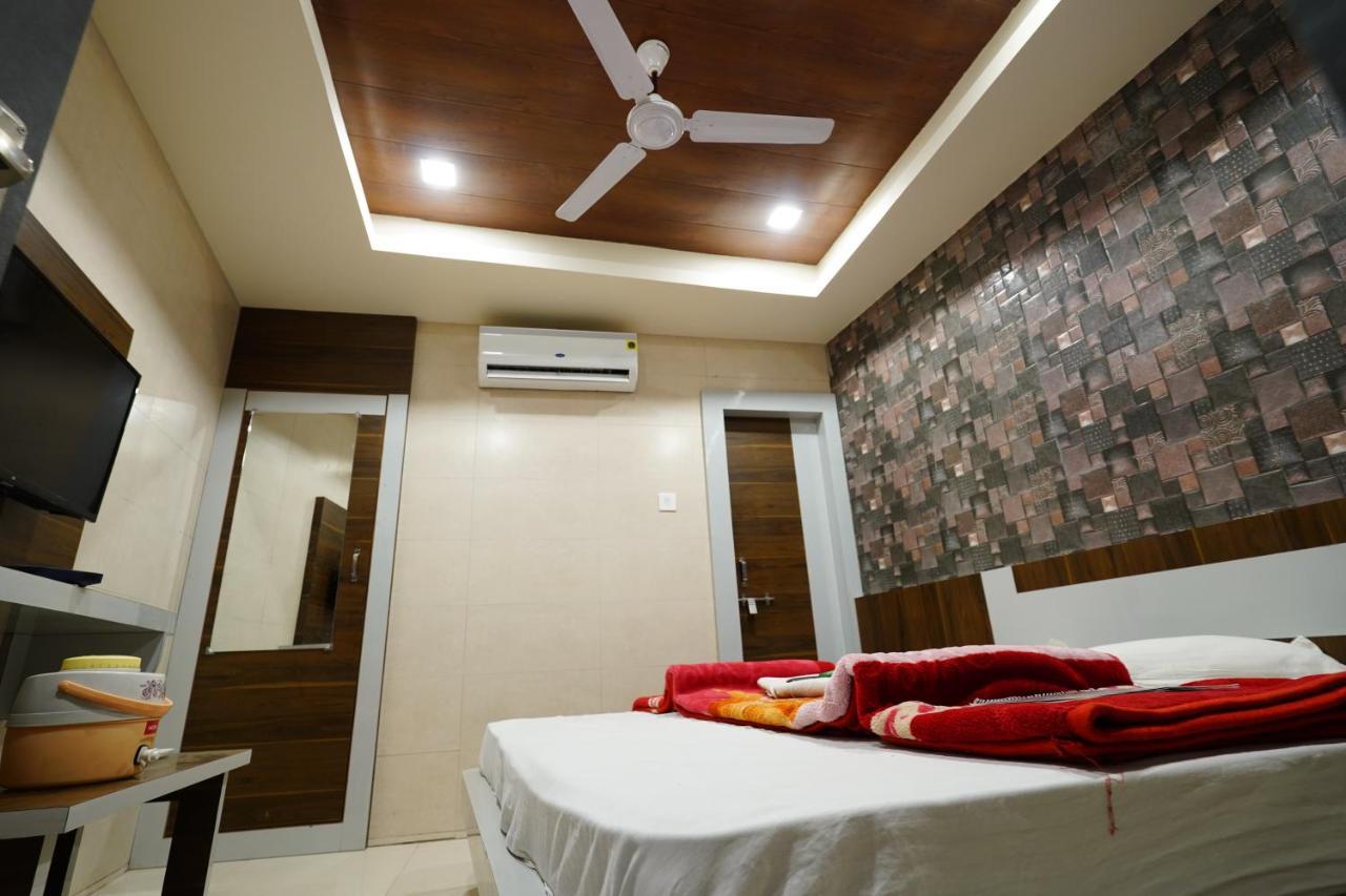 Hotel New Sundaram 150 Mtrs From Dargah Ajmer Luaran gambar