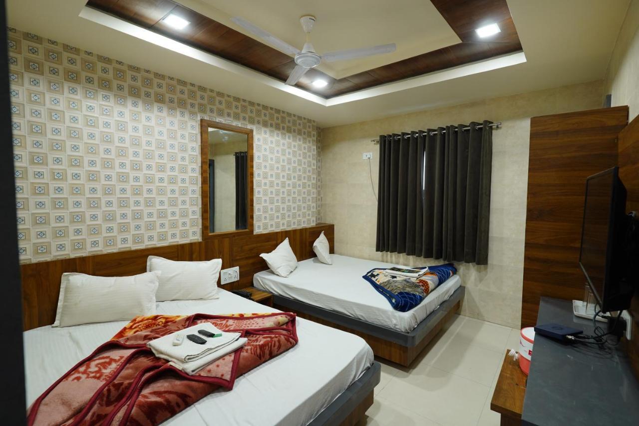 Hotel New Sundaram 150 Mtrs From Dargah Ajmer Luaran gambar