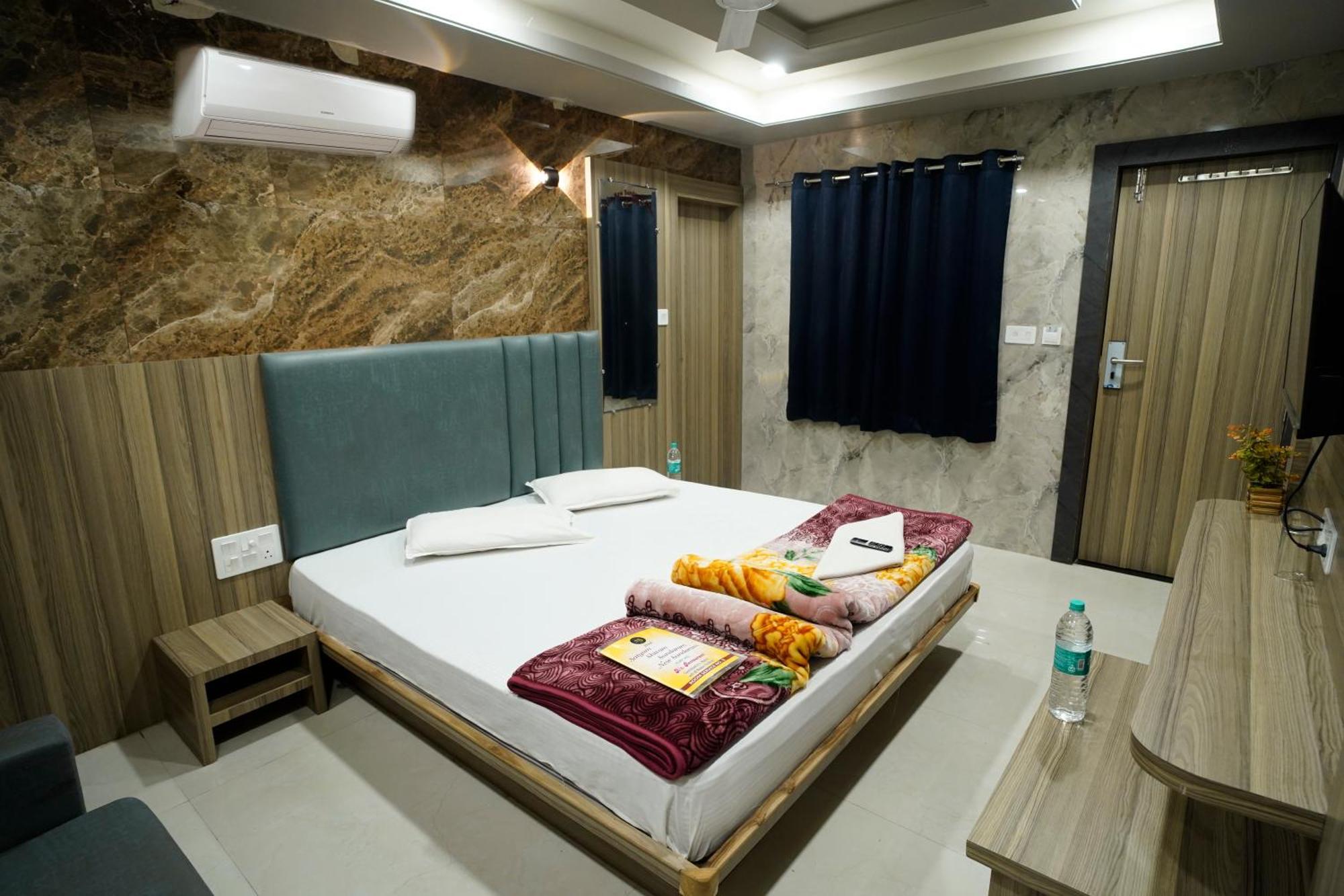 Hotel New Sundaram 150 Mtrs From Dargah Ajmer Luaran gambar